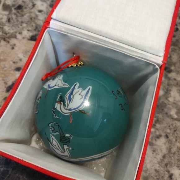 SEVEN SWANS A SWIMMING hand-painted Christmas ornament - Picture 6 of 7